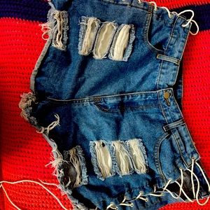 I am selling a size 1x jeans from SHEIN